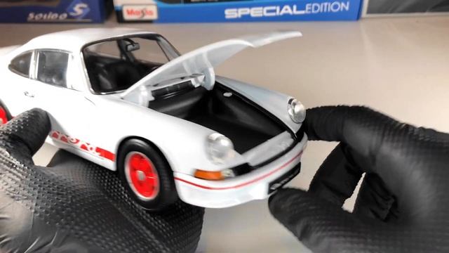 Porsche 911 Carrera RS 1973 1:18 Welly Diecast Model Review