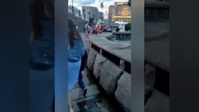 Поездка в Москву с семьёй. смотреть онлайн