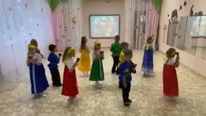 Коллектив "Акварелька" Игра на ложках (Калинка-Малинка)