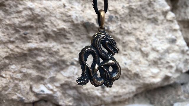 Дракон Кулон бронзовый Подвеска на кожаном шнурке Украшения для вечеринки Фэнтези Сувенир из Крыма смотреть онлайн
