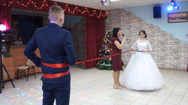 сближение молодых на свадьбе