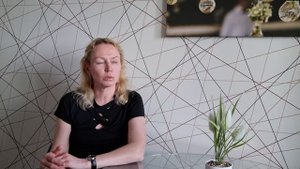 Почему мужчина то появляется, то исчезает