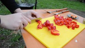 Узбекская Шурпа (Ковурма) в казане на костре.