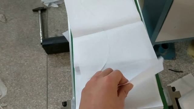 China Manufacturer Paper Toilet Seat Cover Making Machine смотреть онлайн