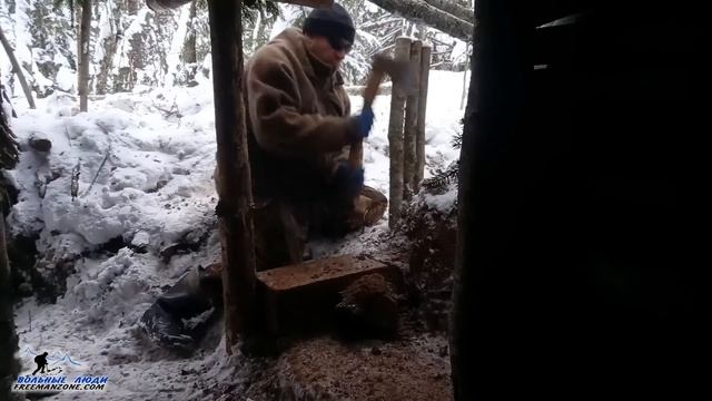 ПЕЧЬ В ЗЕМЛЯНКЕ. Строю печь в землянке в -12 (по методике) из замороженных глиняных блоков. Проверк смотреть онлайн