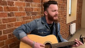 Роман Гайдмн - Она. Кантри песня под гитару.