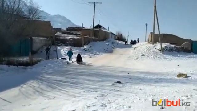 Как проводят зимние каникулы дети в городе Нарын? смотреть онлайн