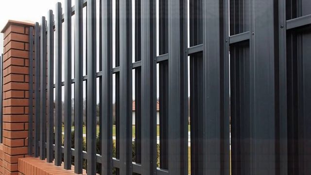 Какие ворота будут в 2021 году? ВОРОТА и Заборы из металлического ШТАКЕТНИКА. ТОП ворот 2021 году смотреть онлайн
