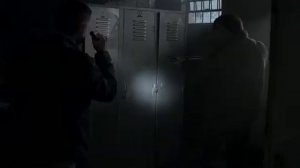 Дин Винчестер до жути испугался кошки :)