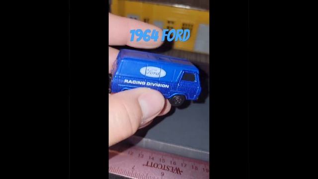1964 Ford Econoline Van. #Ford #vans #diecastaddict #diecastcollection #164scale #diecastcars смотреть онлайн