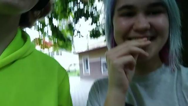 Слайдшоу под звуки из-за глупого телефона который не умеет снимать без лаганий смотреть онлайн