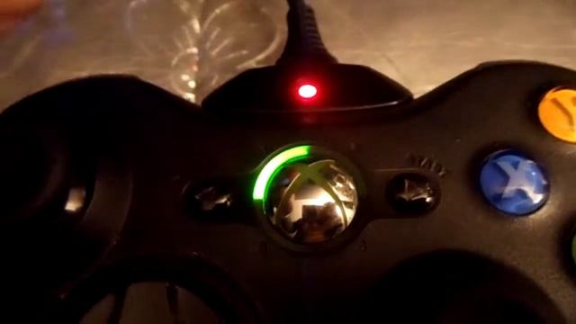 XBOX 360 Play & Charge kit. Rechargeable batteries 2 controllers смотреть онлайн