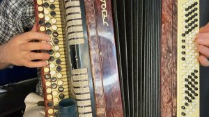 Учимся играть на баяне ДДТ - ОСЕНЬ (Для новичков)