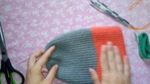 Шапка-тыковка с аккуратной макушкой резинкой 1/1. Шапка из пряжи Gazzal Beby Wool