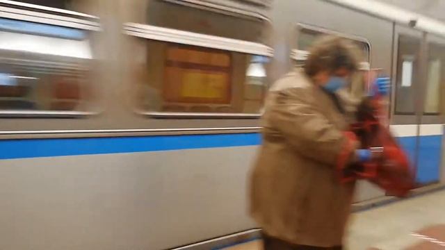 Русич на станции парк победы (посадки нет) смотреть онлайн