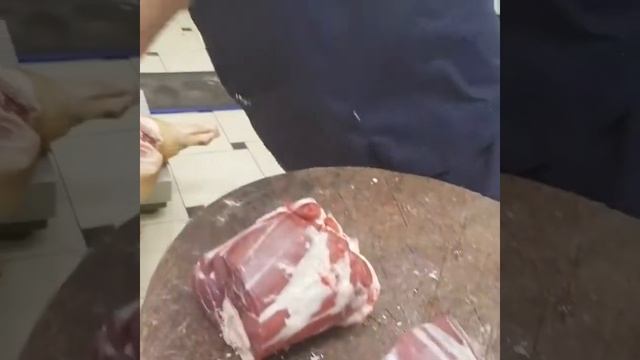 Мясной Топор вес 3кг , рубим говяжьи рульки! Тел.89150489904 Семен смотреть онлайн