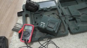 Ремонт кадмиевой батареи Metabo 12v и зарядное sc60