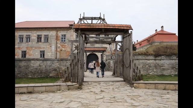 Золочев Львовская обл.Золотая подкова Львова.