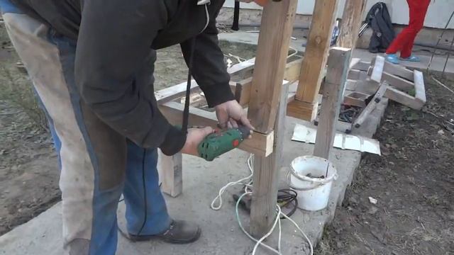 Стол и стулья из поддонов смотреть онлайн