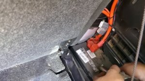BMW E60 E61 BATTERY REPLACEMENT WITHOUT PROGRAMMING 525i 530i 535i 550i 520d 525d 530d 535d