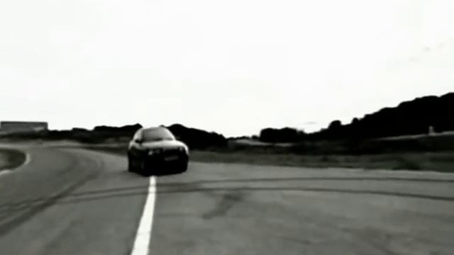Цветелина - Черно BMW / Tzvetelina - Cherno BMW (The Black Dragon Clip 2007) смотреть онлайн