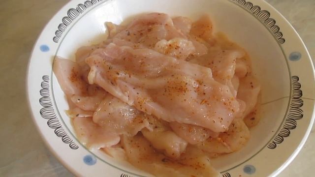 Нежнейшая куриная грудка под ананасами и сыром в духовке смотреть онлайн