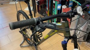 STINGER PYTHON PRO 27.5_ (2021).mov