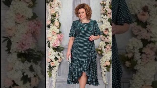 Very pretty polkadot plus size mother of the bride dress