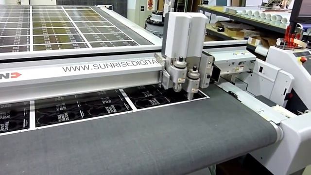 Планшетный режущий плоттер разные задачи для плоттера смотреть онлайн