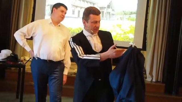 Иллюзион Затушим сигарету в дорогой пиджак !)) смотреть онлайн