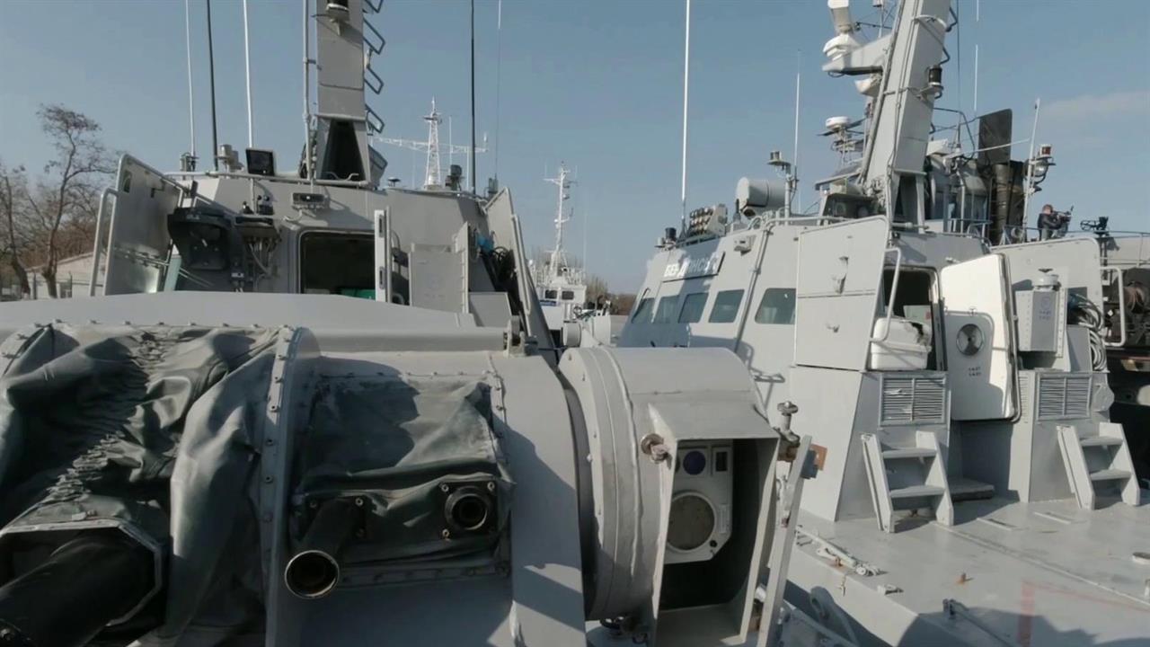 Корвет вмф рф проекта 20385«гремящий». Погрузка на корабль. Передача корабль. Дозаправка корабля в море. Передача корабль.