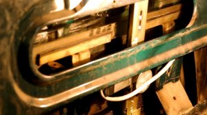 Почему стекла на Ниве опускаются не полностью