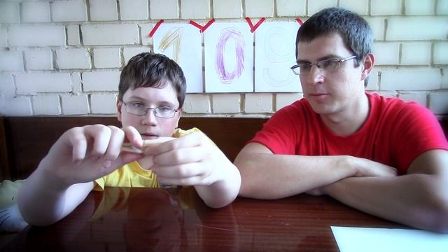 Своими руками! Пистолет из прищепок - Отец и Сын №23 смотреть онлайн