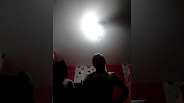 Мома има бело лице смотреть онлайн