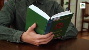 Книгу представляет библиотекарь. Александр Корнилов.