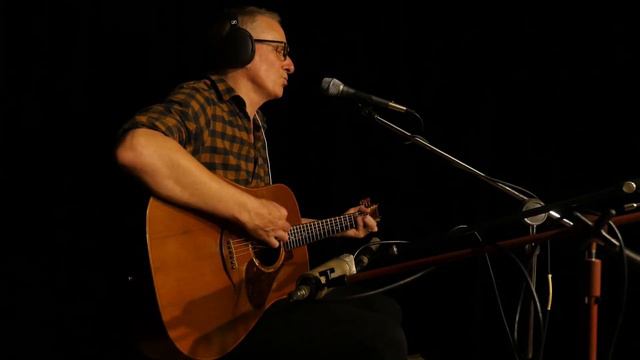 Waz Porter performing Butterfly live in Wazinator Studions смотреть онлайн