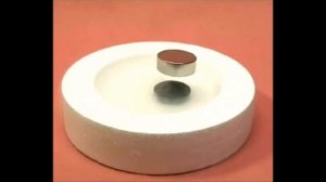 Левитация магнита над охлажденным азотом высокотемпературным сверхпроводником от https://24magnet.r