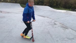 Как сделать 180 на самокате