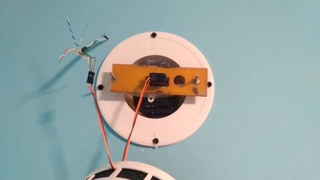 КИВ-125. SG90 мерзко дергается с треском смотреть онлайн