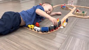 Распаковка паровоза brio