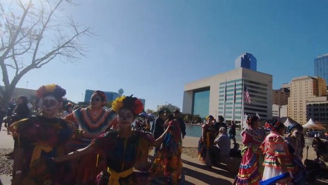 День мёртвых Мексика, Хэллоуин смотреть онлайн