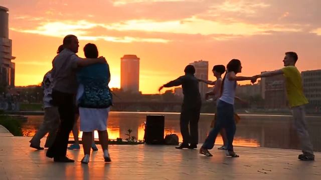 Танцы на закате. смотреть онлайн