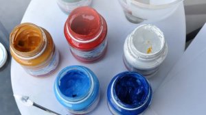 Ladoga acrylic paints for student and casual paintings