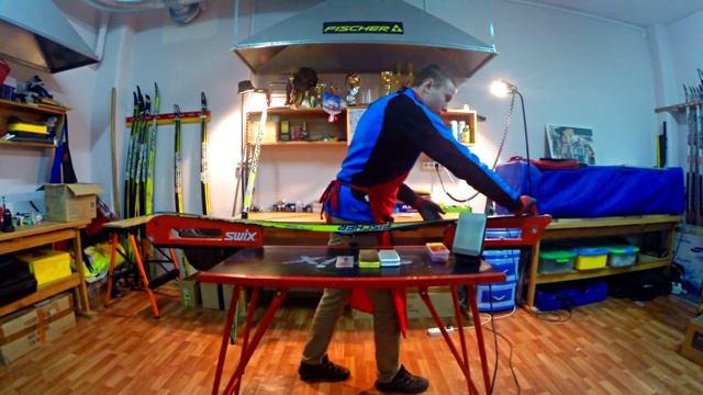 Как подготовить лыжи (основы) | Парафиним коньковые лыжи. смотреть онлайн