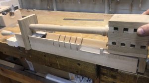 Приспособление для изготовления деревянной гайки./Tool for making  wood nut.