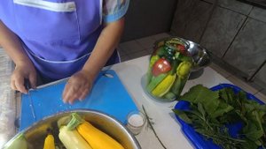 КАБАЧКИ ОХРЕНЕННЫЕ, квашеные, малосольные .