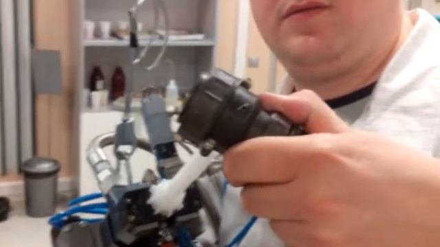 Заливка Пентэластом 711 Аналог Виксинт К-68 напрямую из машины