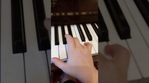 как научится играть страшную мелодию на фортепиано