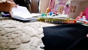Уборка и расхламление в детской комнате 📚 подписала учебники 🤗 обожаю канцелярию