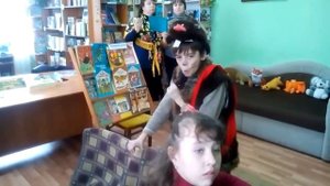 Пошёл котик во лесок